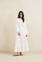 Load image into Gallery viewer, White Jumper